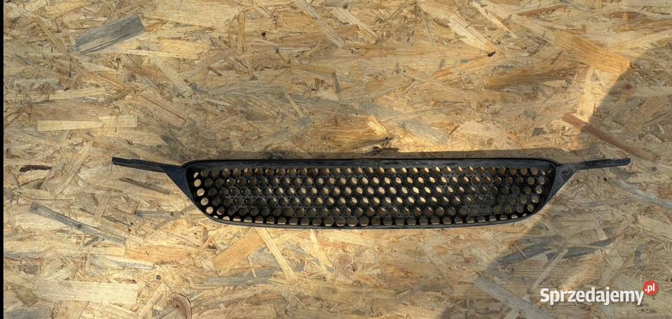 531111A300 Grill Atrapa Kratka Przod TOYOTA Międzychód