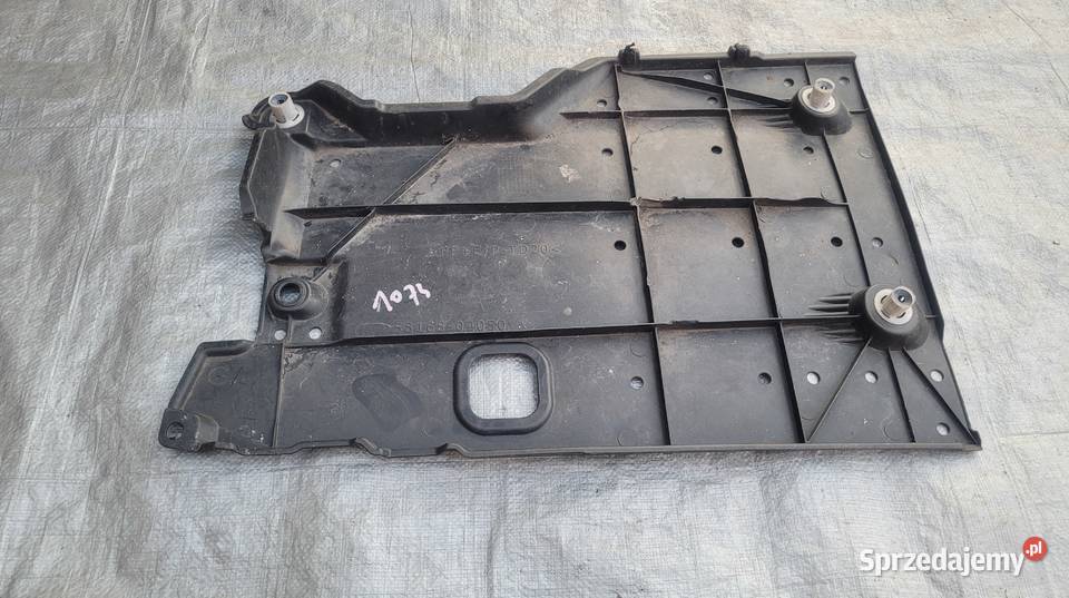 PŁYTA OSŁONA PRAWA PODWOZIA TOYOTA AURIS II 2 sprzedam