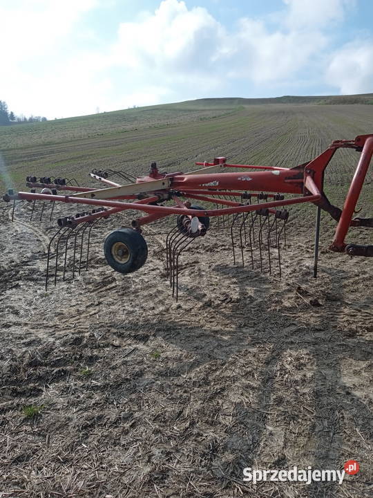 zgrabiarka kuhn Korzenna