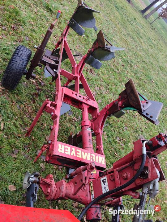 Pług obrotowy 3 skibowy Niemeyer Maszyny rolnicze lubelskie Łopiennik Dolny sprzedam