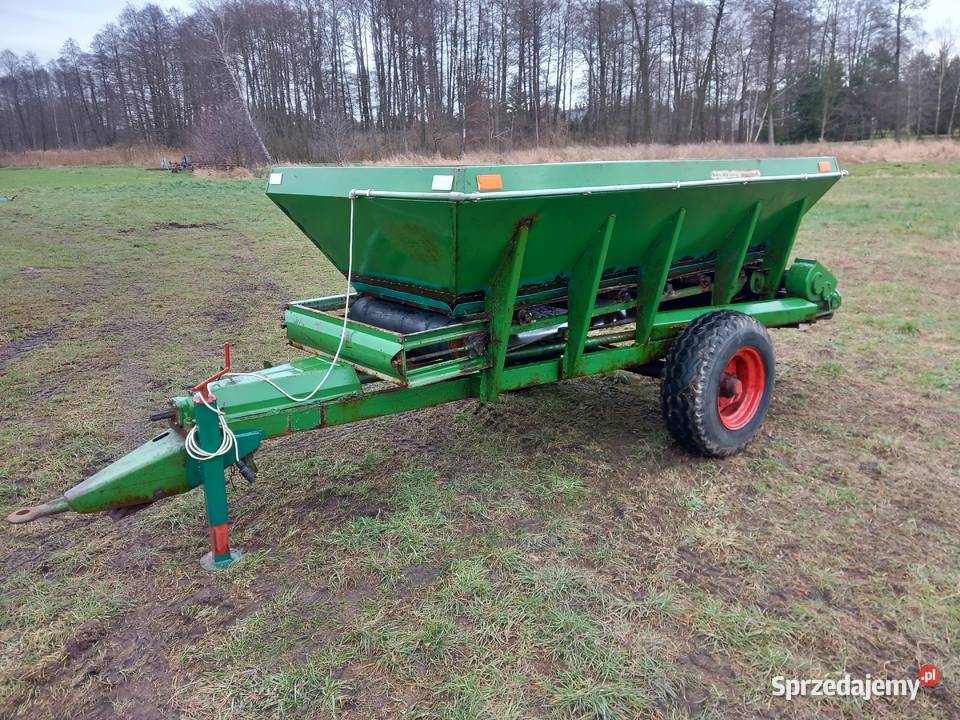 Rcw 3 piast rozsiewacz Maszyny rolnicze łódzkie Rzgów
