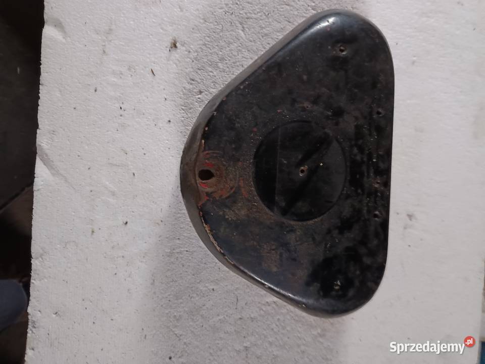 Pokrywa akumulatora i siedzenia