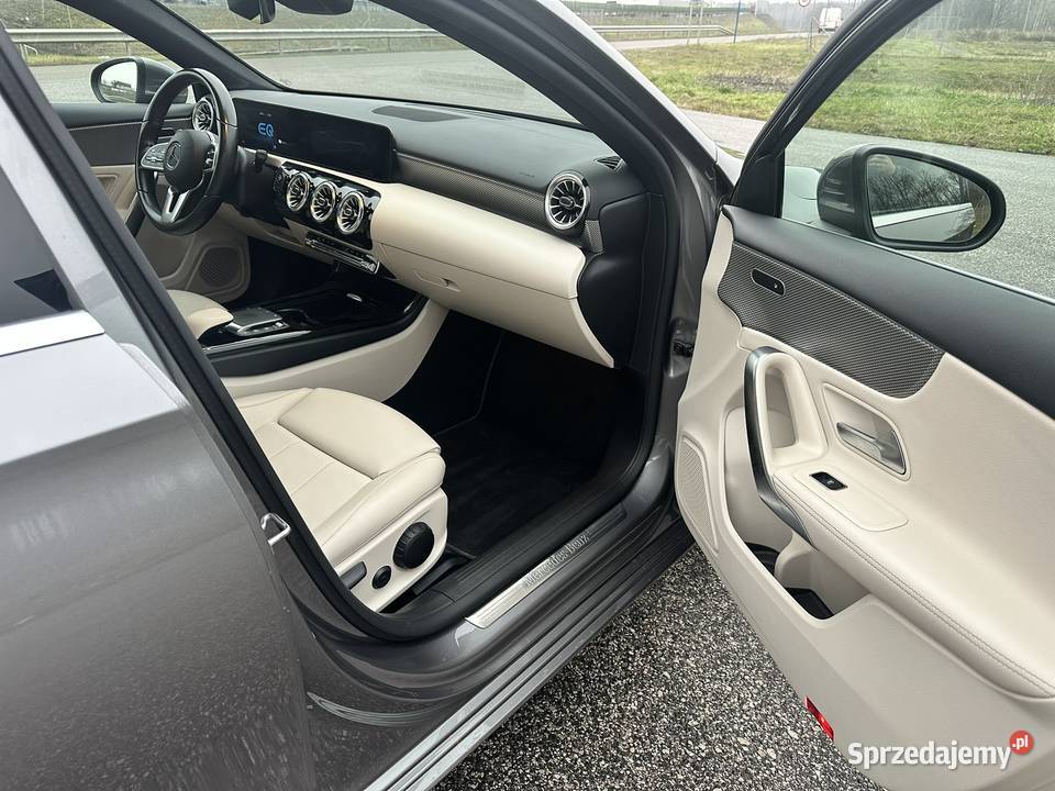 MercedesBenz Klasa A W177 13 250e PlugIn Hybrid Warszawa