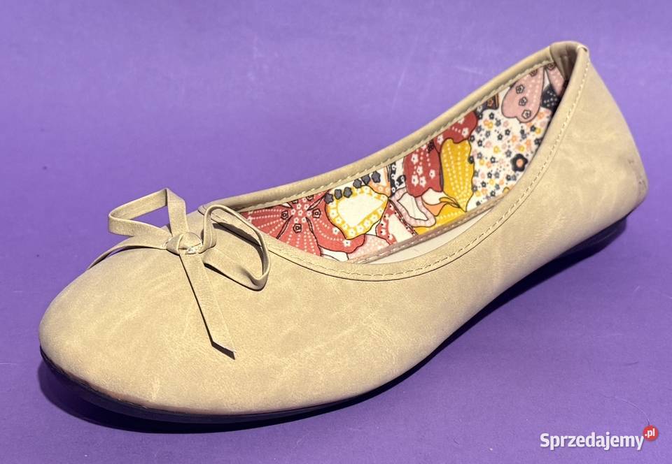 Beżowe gładkie baleriny z kokardą rozmiar 37 mazowieckie Żyrardów sprzedam