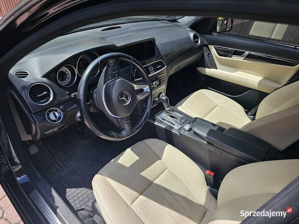 Mercedes Benz C klasa w204 lift RZADKI ŚRODEK 254600km Chełmiec