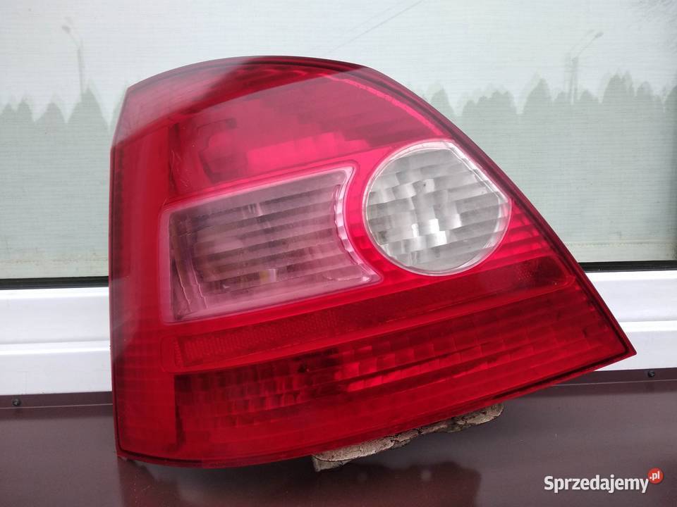 Honda Civic VII 7 5d przedlift lampa tył tylna Sieradz sprzedam