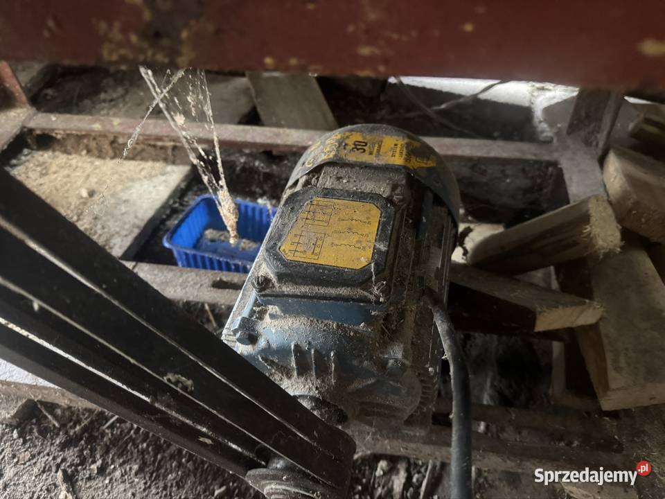 Piła cyrkulatka sprawna silnik na siłe