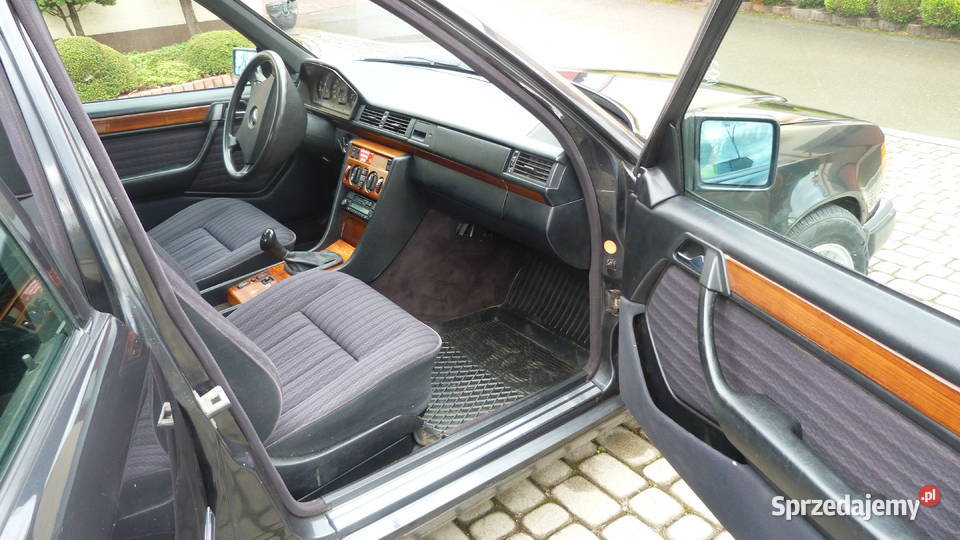 Mercedes w124 300D 1991r z klimą 266000km W124 Osobnica sprzedam