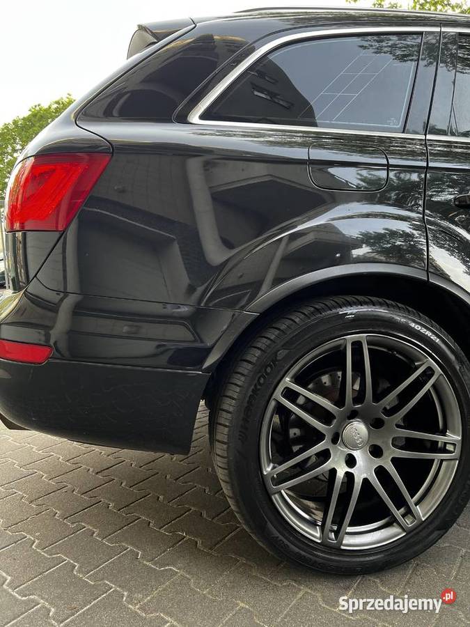 Elegancki SUV z sportowym charakterem AUDI Q7 Warszawa