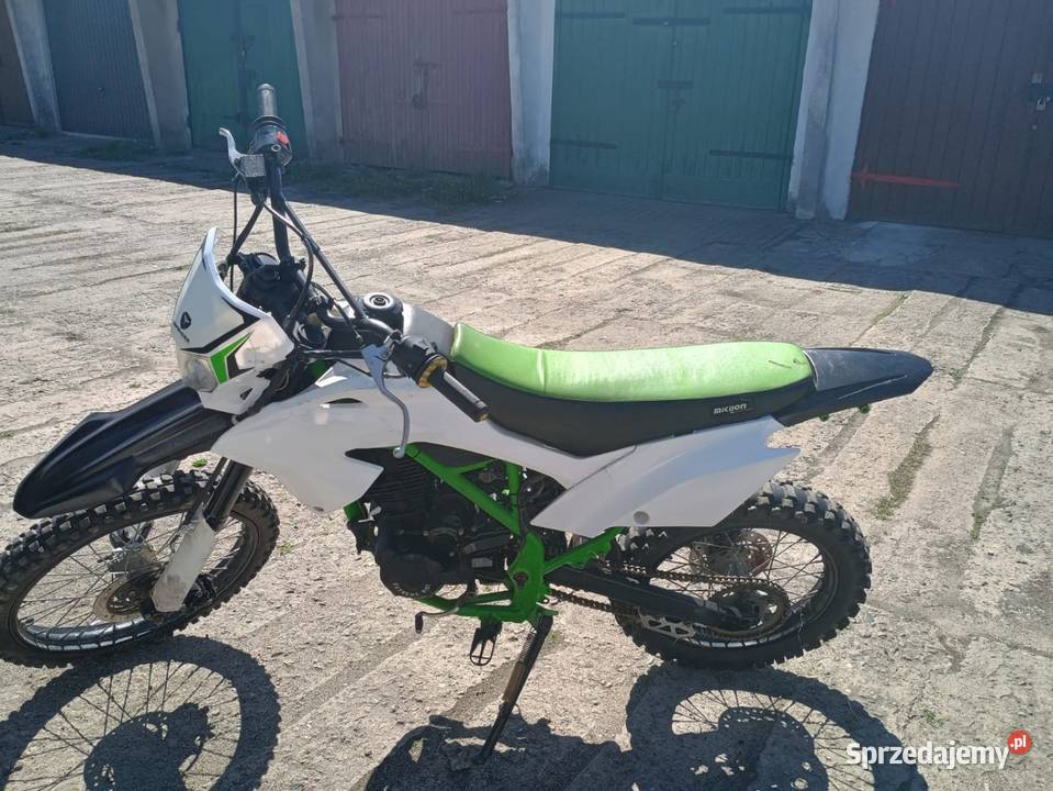 Cross defender 150 Złocieniec