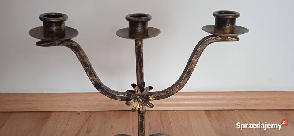 Metalowy świecznik Antykwariat dolnośląskie Świdnica