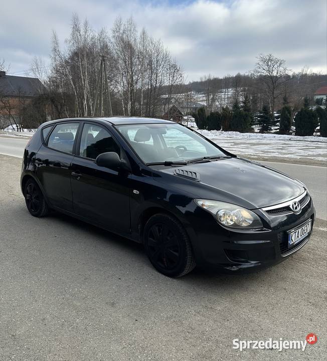 Hyundai i30 14 gaz 2010r Pilzno sprzedam