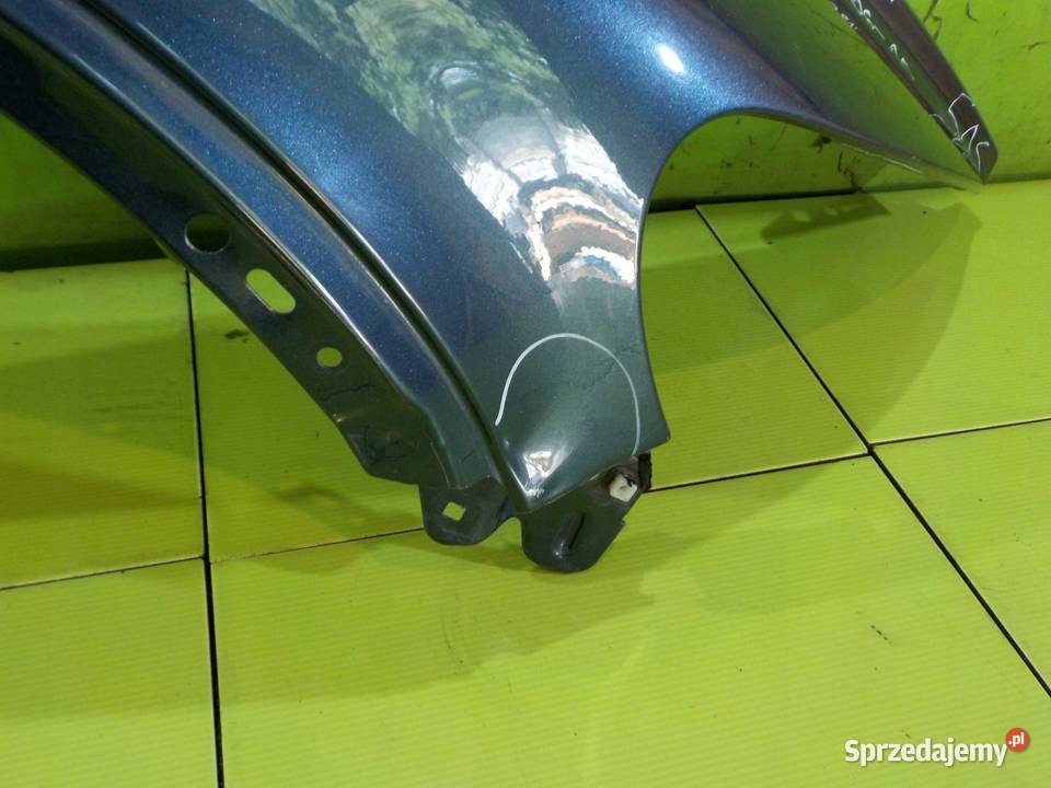 VOLVO C30 08 blotnik prawy przod przedni osobowe sprzedam