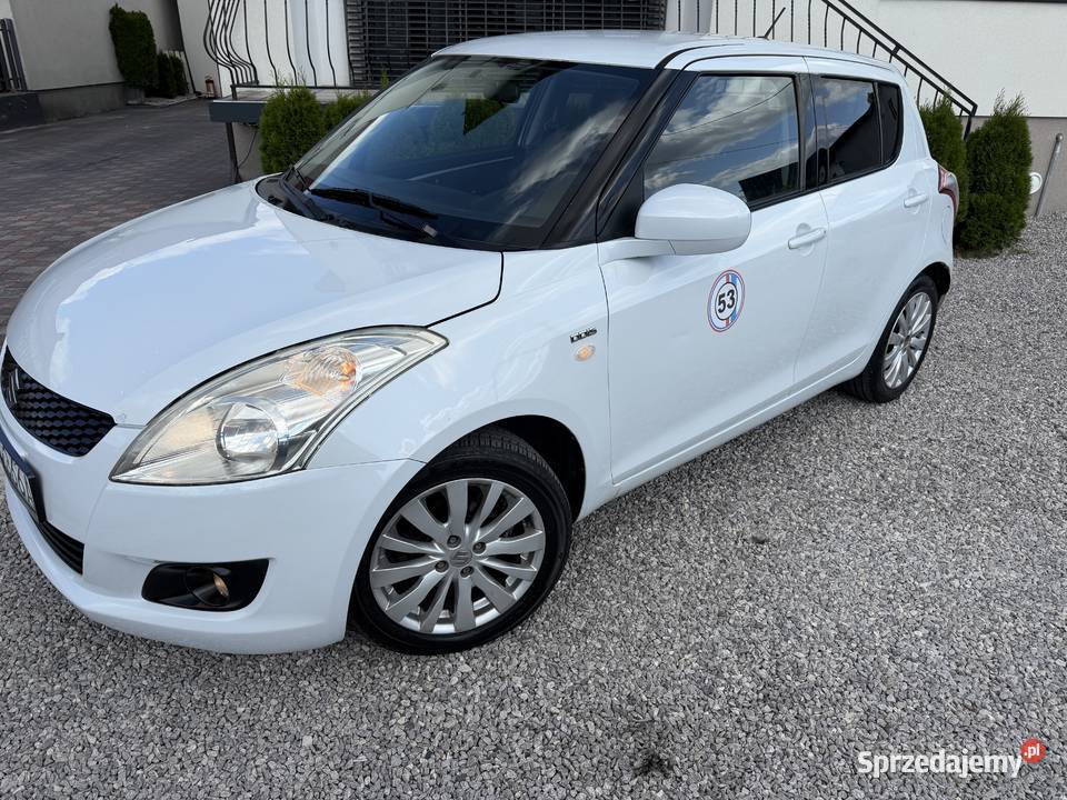 Piękny perłowy Suzuki Swift Disel sprzedam