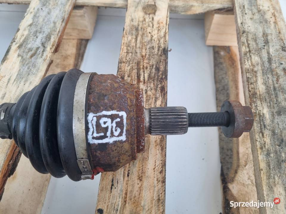 PÓŁOŚ VW Amrok 20 BiTDI LEWA PRZEDNIA półośka Wały napędowe lubelskie