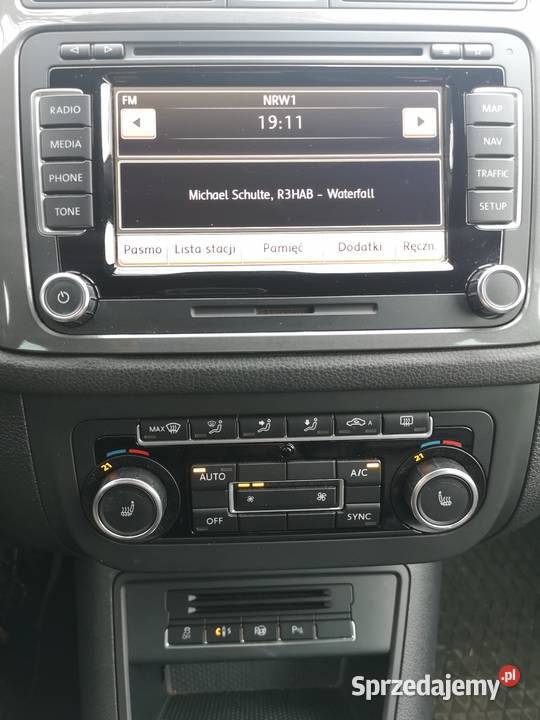 Volkswagen Tiguan 4x4 SUV 20 tdi reflektory ksenonowe Koniecpol sprzedam