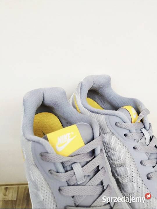 Buty 40 Nike Air damskie sportowe małopolskie Kraków sprzedam