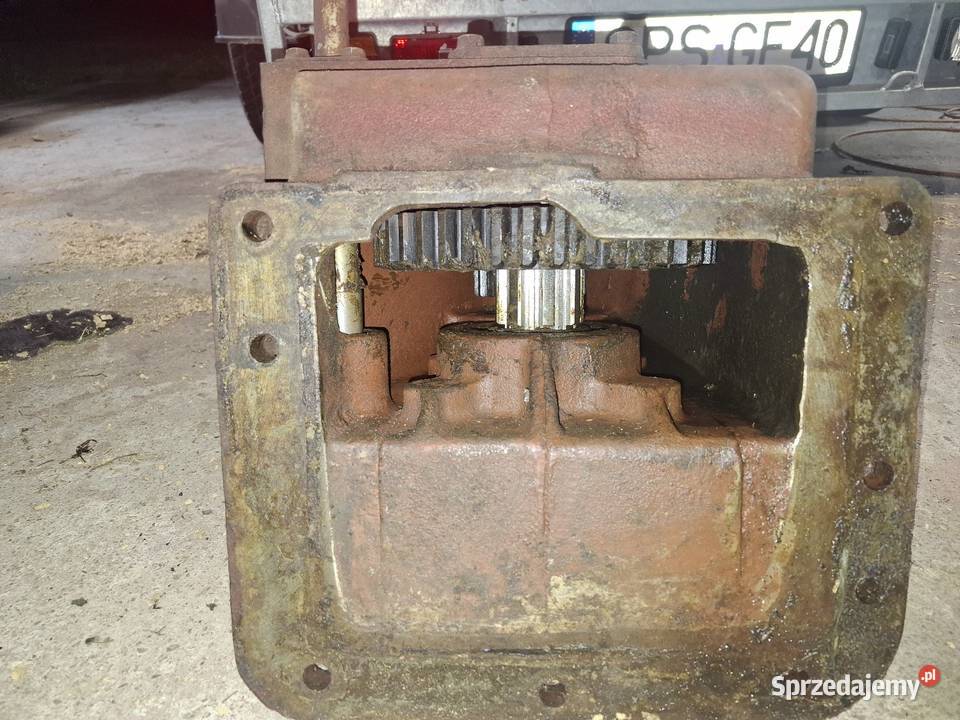 Przystawka Boczna Pompy Waryński Jumz Białoruś