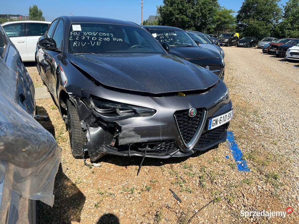 ALFA ROMEO Giulia 22 JTDm 210 T Q4 AT8 GN610 uszkodzony Giulia Katowice
