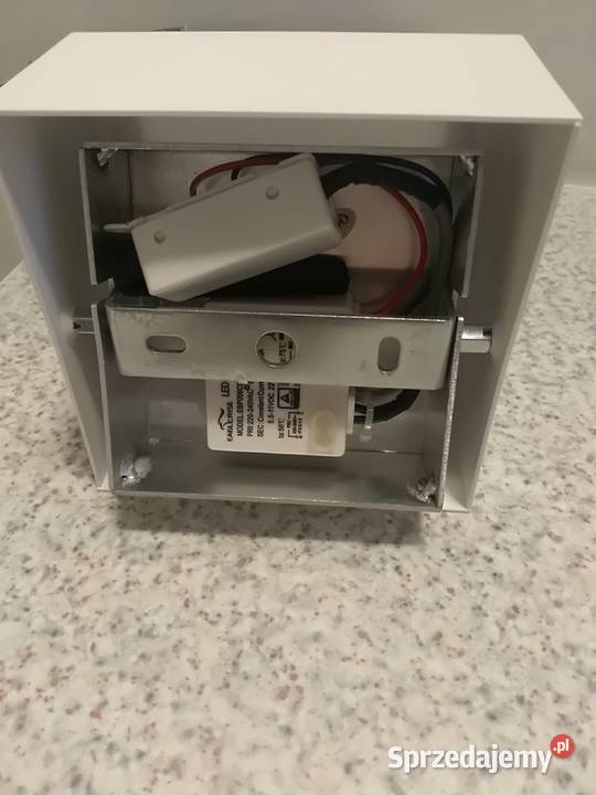 Mała lampa sufitowa plafon led