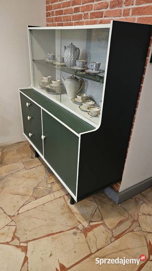 Kredens PRL retro lata 60te metamorfozie Lublin