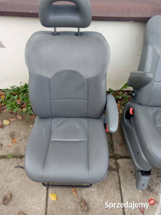 CHRYSLER GRAND VOYAGER komplet foteli skóra Kobylnica