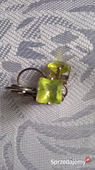 POSREBRZANE KOLCZYKI Z SELEDYNOWĄ DOMINANTĄ Piła