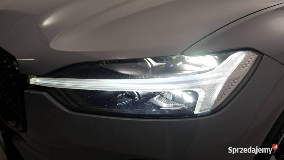 Volvo XC 60 B4 B AWD Plus Dark Z Polskiego Warszawa