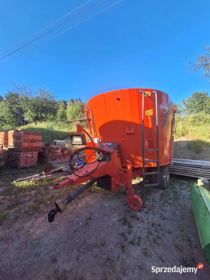 Wóz paszowy kuhn 870 Grybów