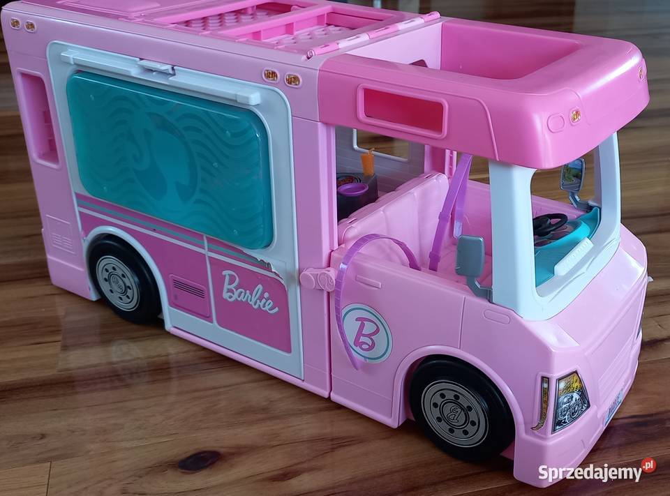 Kamper barbie z łódką basenem i grilem Morzyczyn