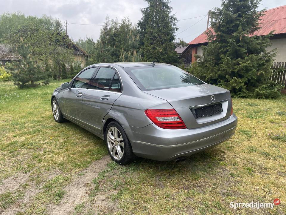 Mercedes W204 Lift C180 zadbany niski przebieg Huta Komorowska