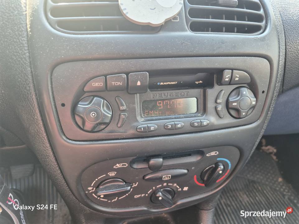 Radio Oryginalne z kodem Peugeot 206 Poznań sprzedam