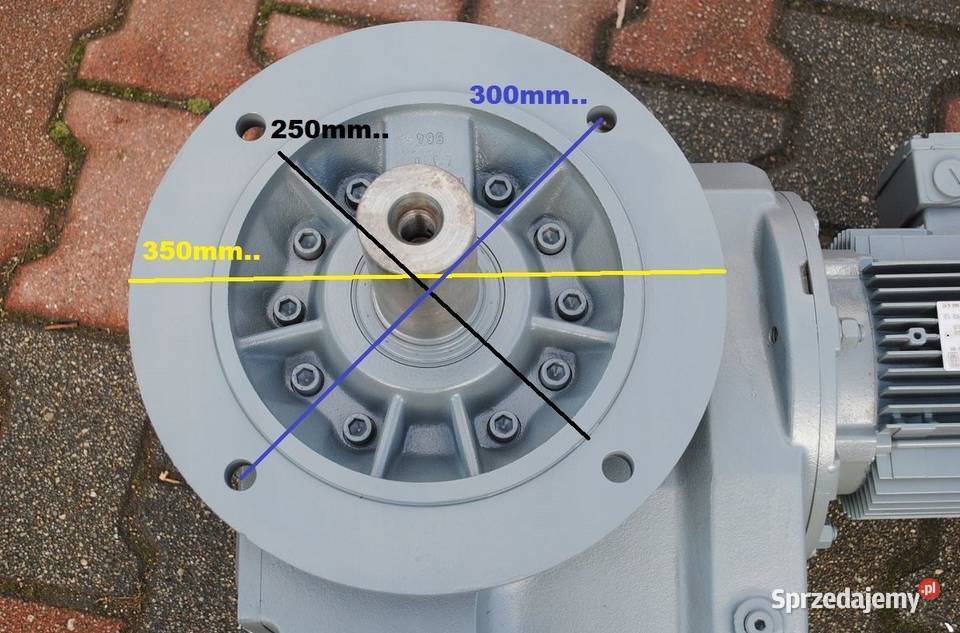Motoreduktor kątowy 11kw 75obrmin z hamulcem SEW Kargowa
