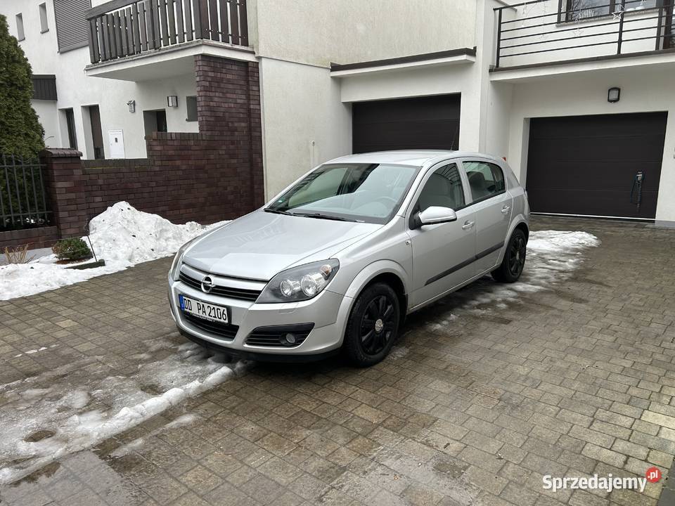 Opel Astra H 18 i Elegance Klimatyzacja centralny zamek