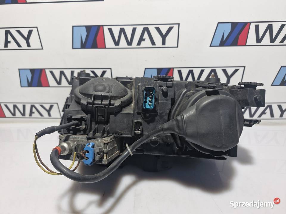 BMW E38 LIFT LAMPA PRZEDNIA PRAWA XENON EUROPA