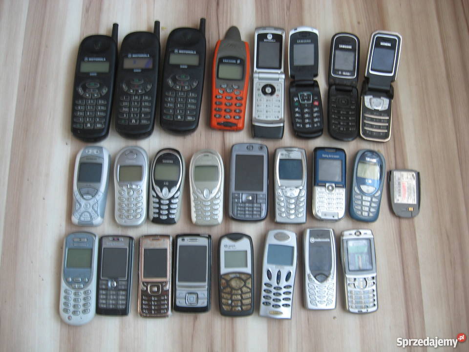 Zestaw starych telefonów 25 warmińsko-mazurskie