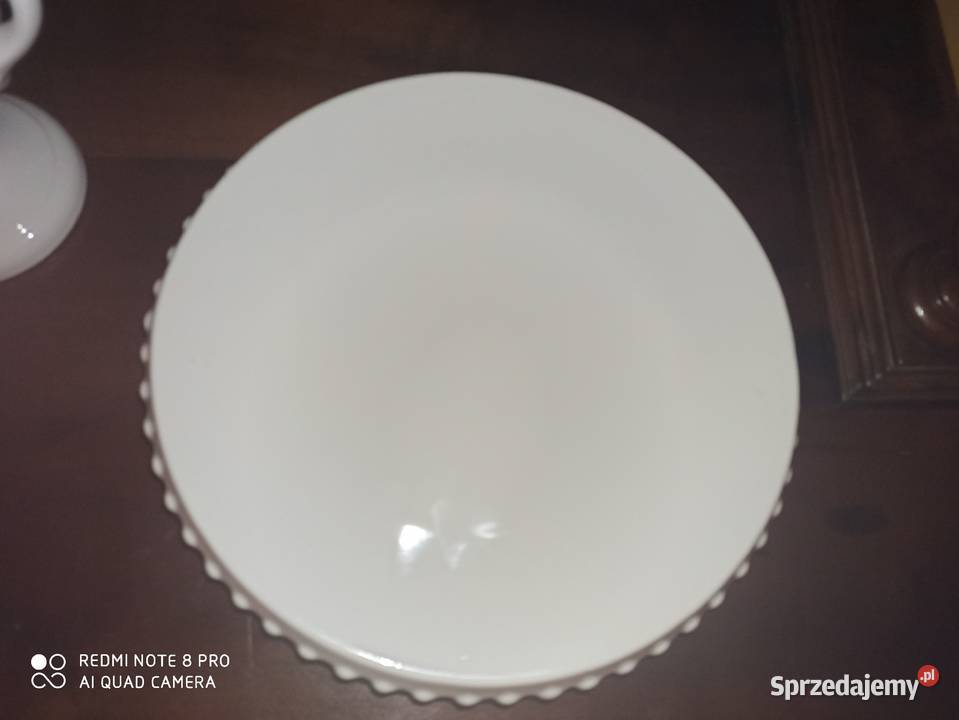 Wazon amfora z gryfami Biała porcelana sprzedam