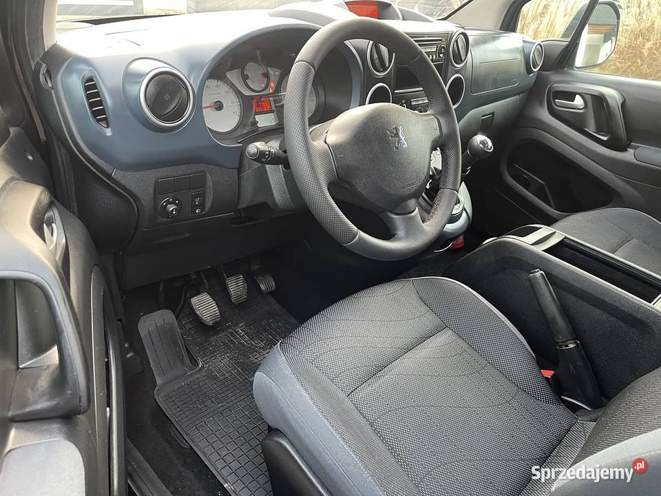 Peugeot Partner 16 HDI Serwis 2008 r 16 HDI 75 Rok produkcji 2008 Płock