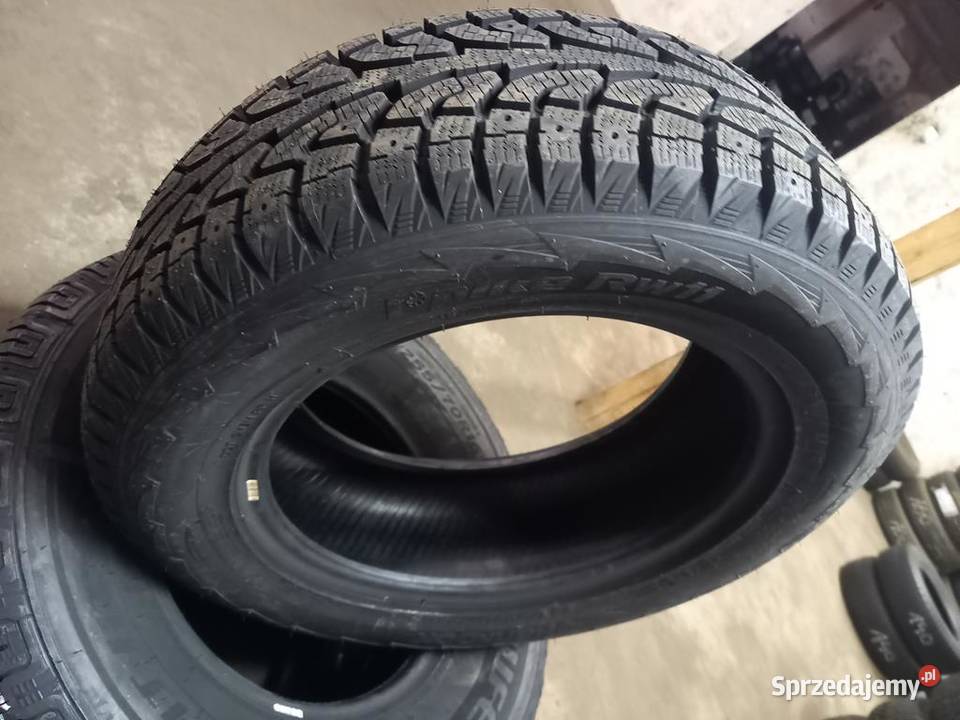 2x Opona NIEUŻYWANA ZIMOWA 23560R17 HANKOOK 319 60 Zaścianki