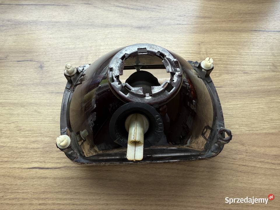 Lampa przód WESEM Fiat 126p ładny stan śląskie
