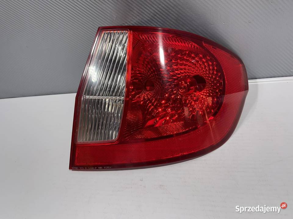 HYUNDAI GETZ LIFT PRAWA LAMPA TYŁ sprzedam