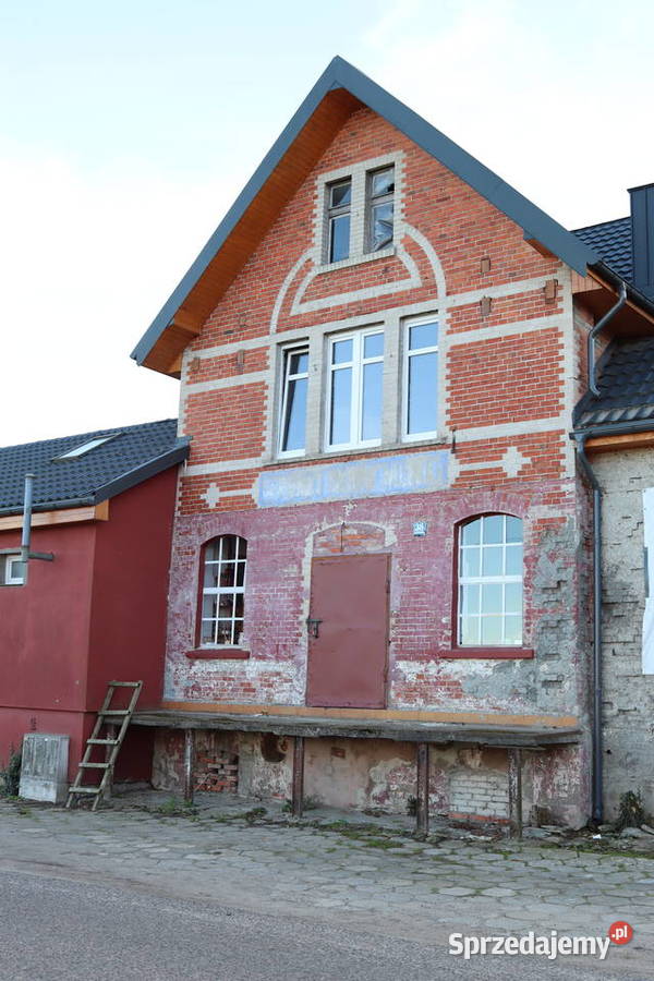 Piękny poniemiecki budynek starej mleczarni w pomorskie Możdżanowo