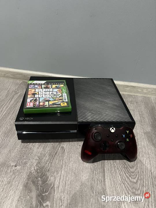 Xbox one 500GB z padem i Gta V Komputery i Akcesoria Trzemeszno