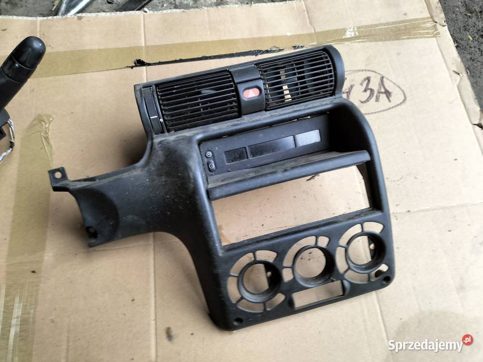 OPEL ASTRA F RAMKA RADIA PANEL WŁĄCZNIK