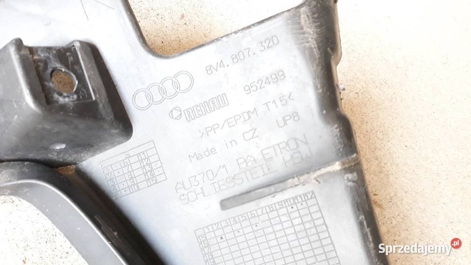 AUDI A3 8V4 MOCOWANIE HALOGENU PRAWE PRZÓD Zatom Stary