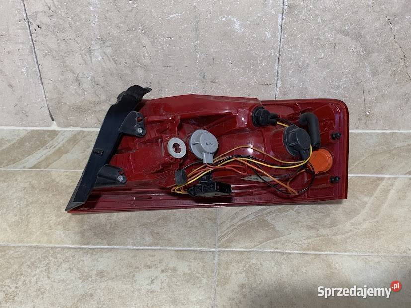 Lampa lewa tylna AUDI A5 8T0945095A Barwałd Dolny