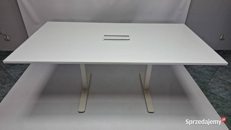 Stół konferencyjny Kinnarps 180x100 biały Biuro Biznes i Przemysł Poznań