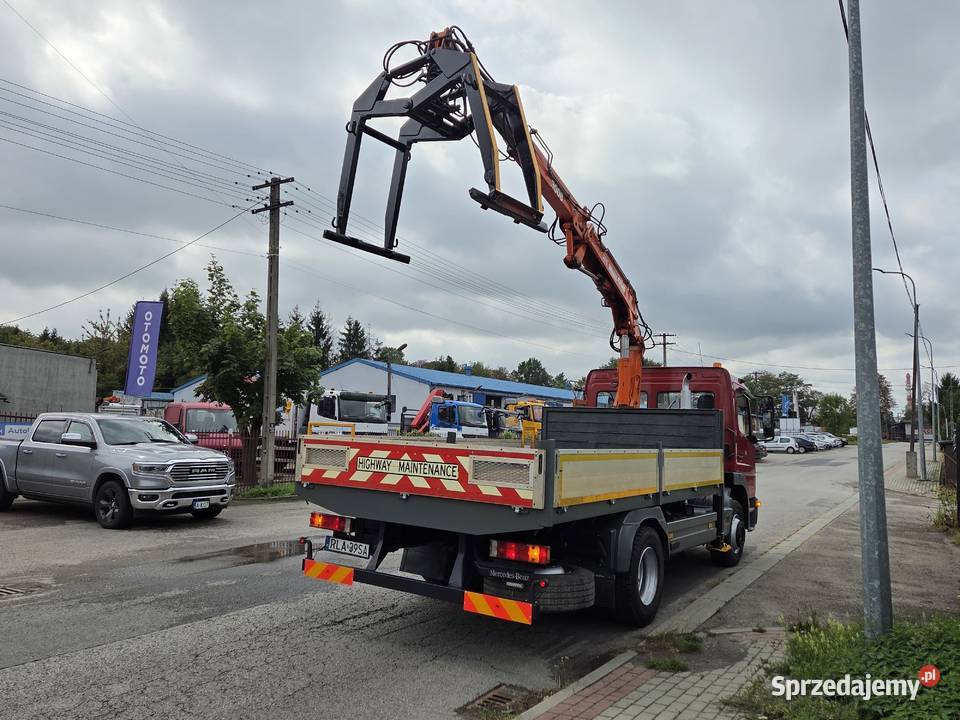 Mercedes ATEGO 1523 1223 HDS Żuraw Dźwig Chwytak Rok produkcji 2001 Łańcut