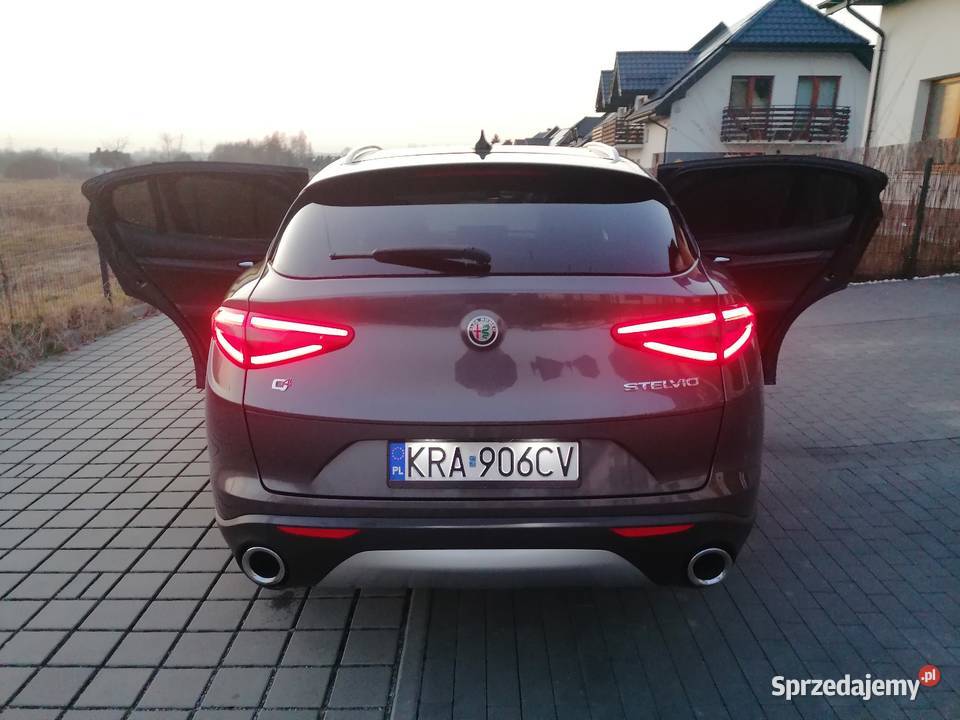 Alfa Romeo Stelvio 20 Turbo 280 Q4 60 przebiegu małopolskie Brzesko sprzedam