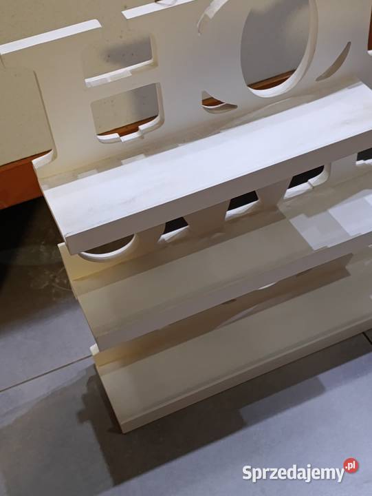 biała drewniana dekoracja stojąca z napisem Home Poznań sprzedam